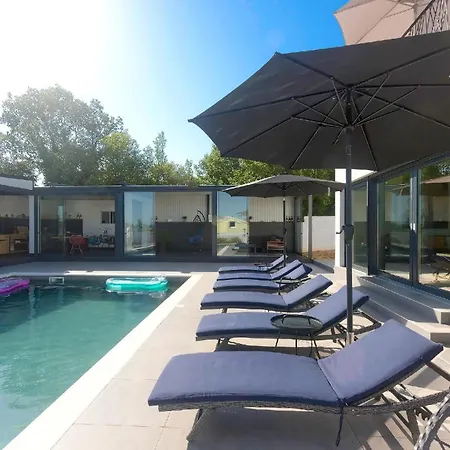 Holiday home Mit Privatpool Fuer 10 Personen Ca 300 Qm In Loborika, Istrien Suedkueste Von Istrien Loborika